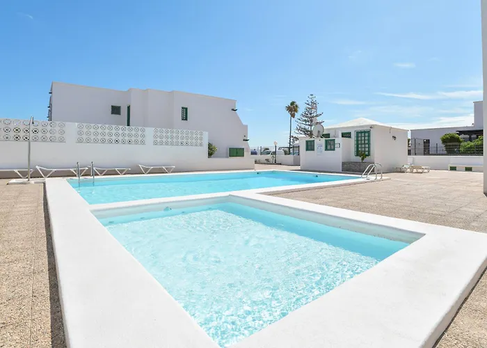 Mimosa B1 アパート *